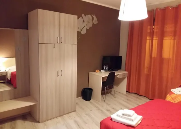 לינה וארוחת בוקר Al Centro 3*